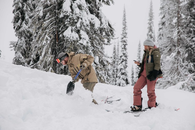 Why You Should Take an Avalanche Safety Course - Shovelling