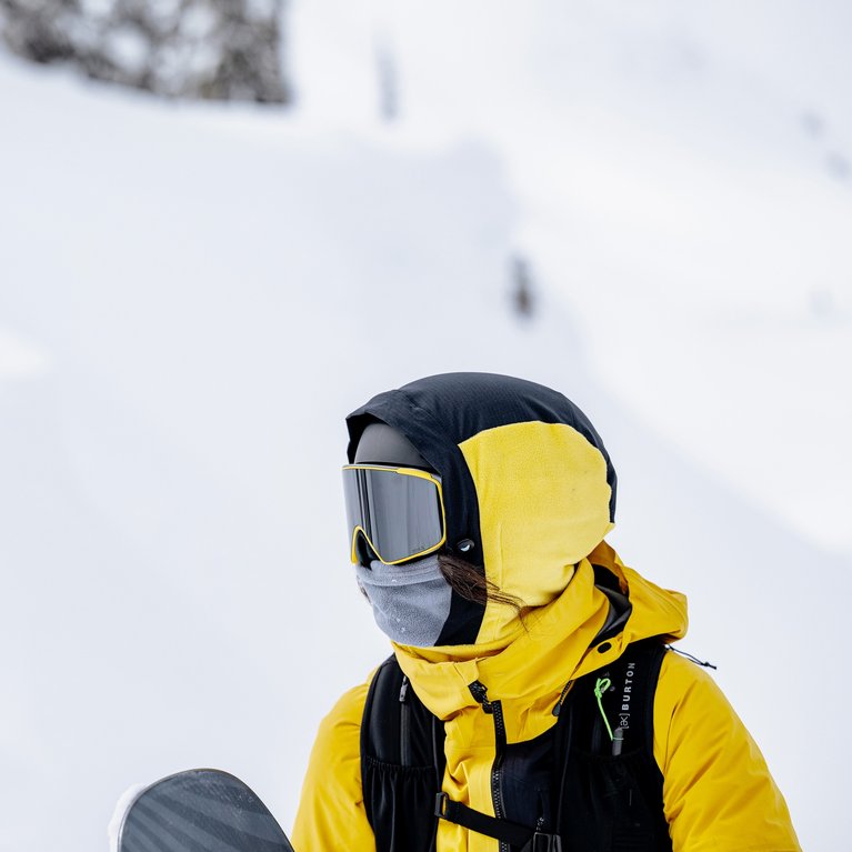 Anon_Ski_Snow_Gift_Guide_Golden_Helmet_Goggles.jpg