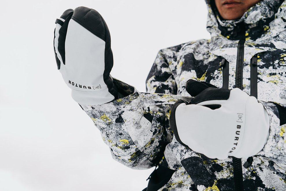 snowboarding-gloves-burton-ak-mittens.jpg
