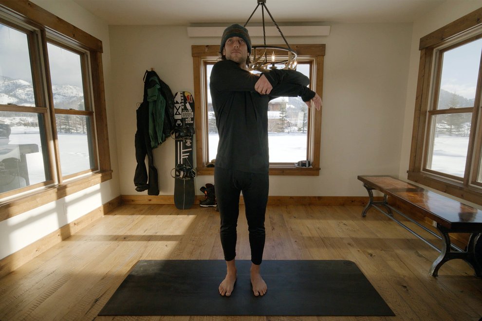 snowboarding-stretches-shoulder-stretch.jpg