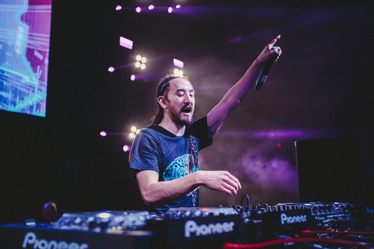 033116_DC_SteveAoki_8675.jpg