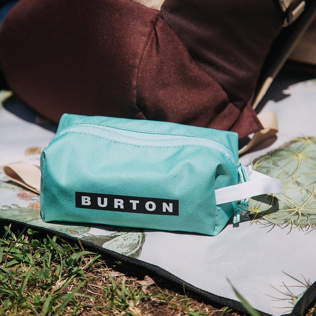 豊富なオプションでお届けするBurtonのトラベルバッグ！