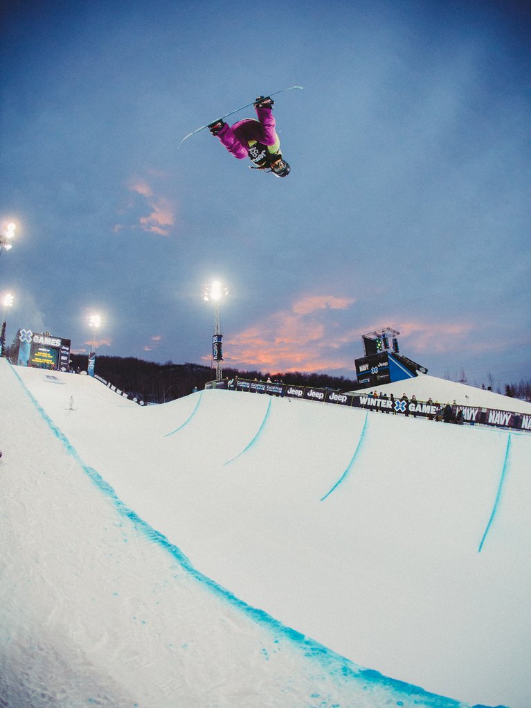 BG_ChloeKim_halfpipe