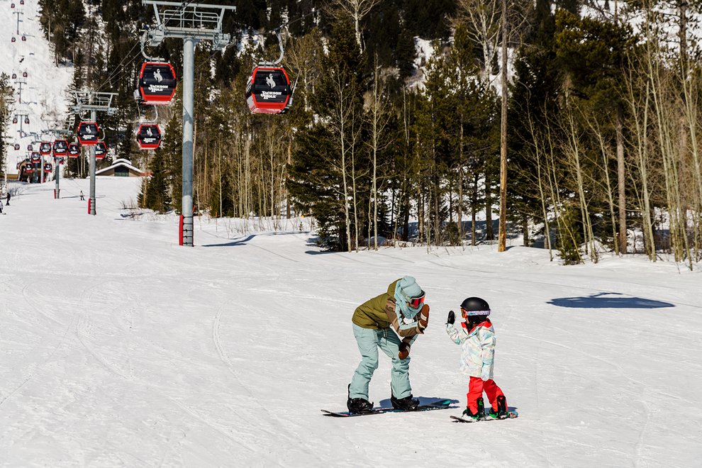 getting-started-teaching-kids-to-snowboard-lessons.jpg