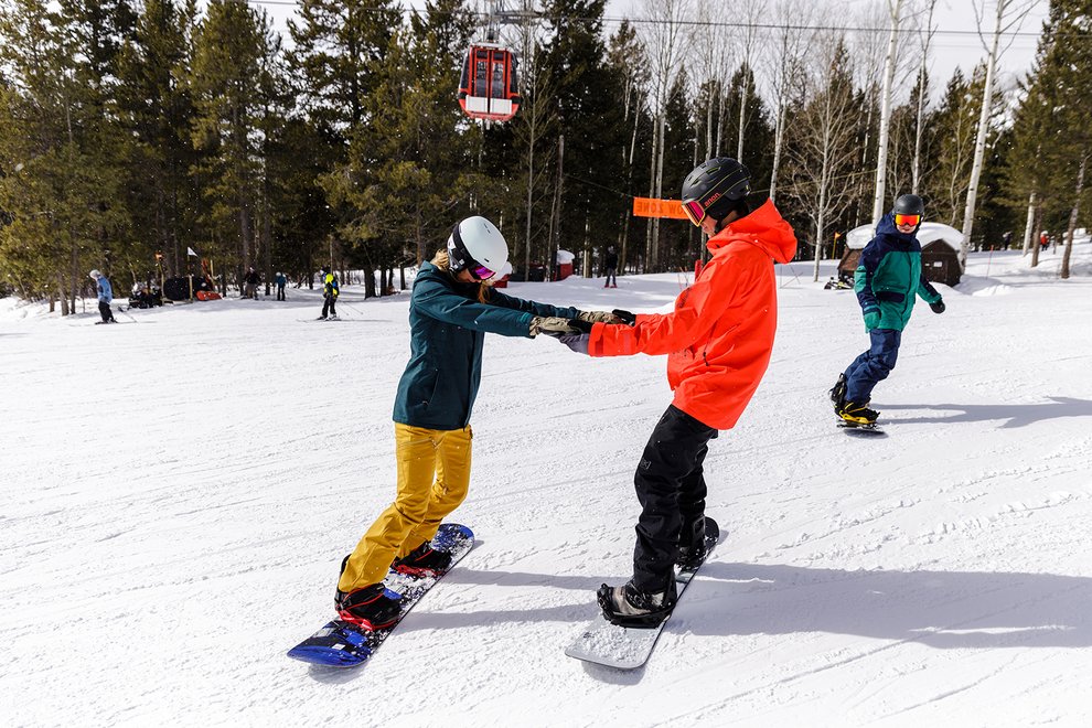 snowboarding-for-beginners-lessons-1.jpg